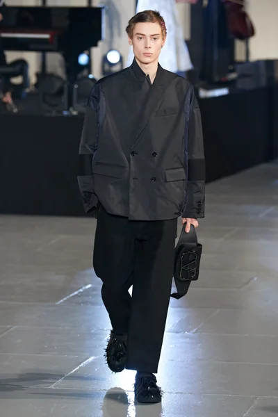 Look 35